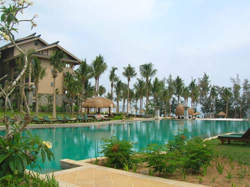 武漢水上樂(lè)園水處理應(yīng)該多久換一次?