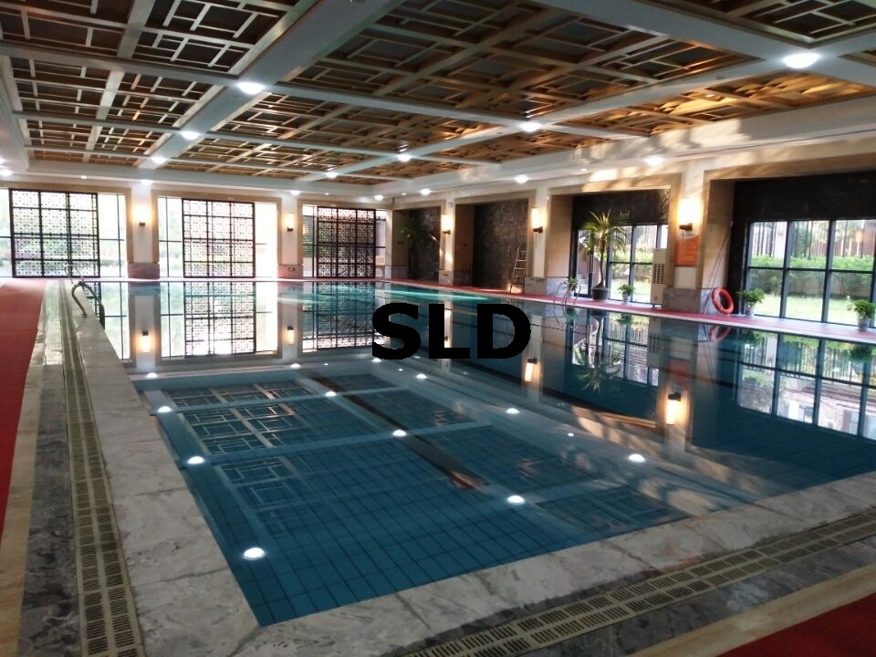 武漢室內游泳池水質白濁難處理？酵素澄清劑兩步循環恢復清澈